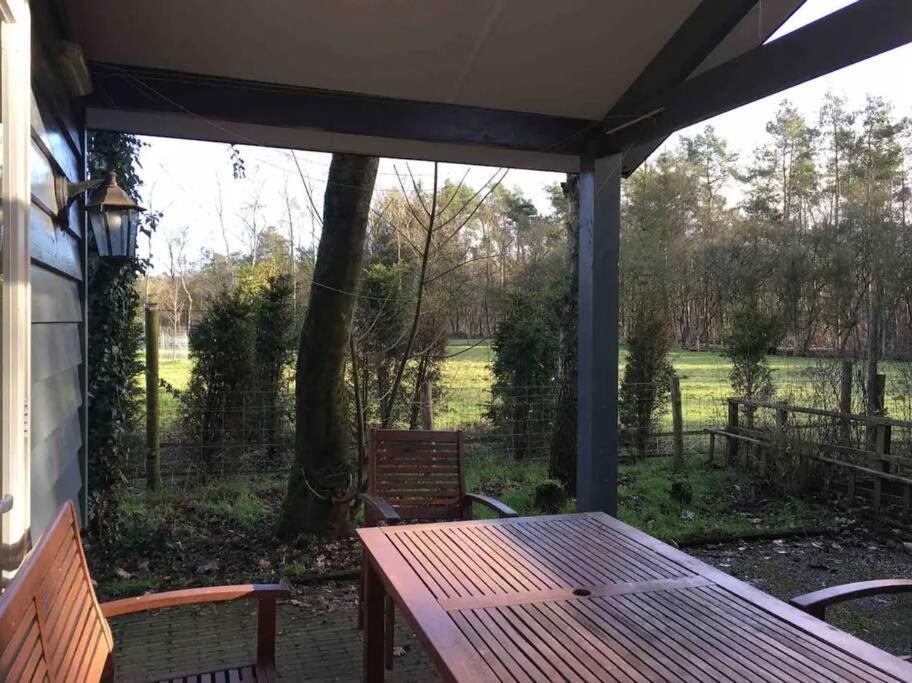 Heerlijk Huis In Een Prachtige Bosrijke Omgeving. بوتِنْ المظهر الخارجي الصورة